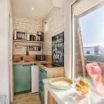 Lumineux Avec Balcon Et Parking A Deux Pas De La - Fr-1-788-56 Merville-Franceville-Plage