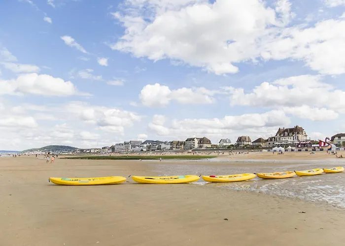 Daire Lumineux Avec Balcon Et Parking A Deux Pas De La - Fr-1-788-56 *