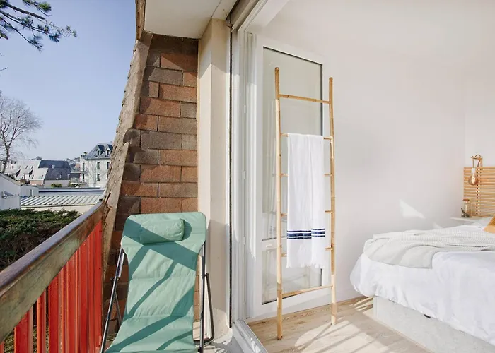 Lumineux Avec Balcon Et Parking A Deux Pas De La - Fr-1-788-56 Daire