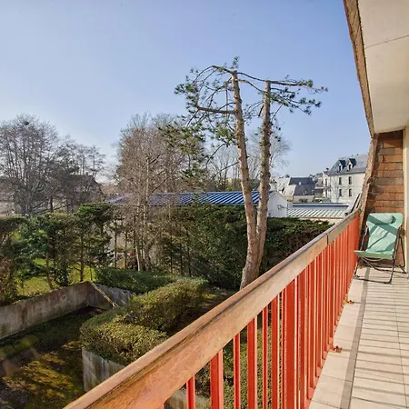 Lumineux Avec Balcon Et Parking A Deux Pas De La - Fr-1-788-56 아파트 메르빌프랑세빌플라쥐